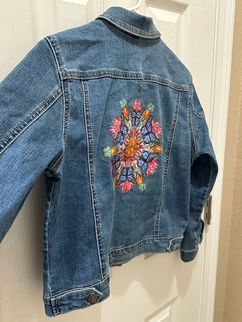 Disney Encanto blue denim snap-up jacket butterfly floral mandala design L 10/12